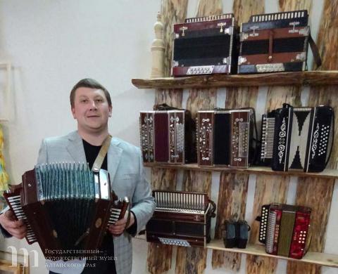Аннотация выставки &laquo;Сыпь, тальянка, звонко&hellip;&raquo; из коллекции народных инструментов А.Ю. Ланина. 16 февраля - 2 апреля 2017 года