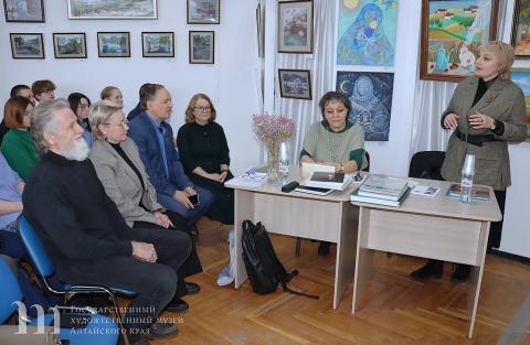 Сотрудники Художественного музея приняли участие в круглом столе, посвященном 85-летию регионального отделения Союза художников России