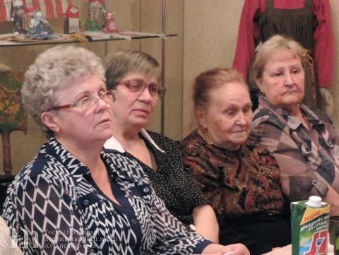 Месячник пожилого человека в Художественном музее. Программа. 01-31 октября 2016 года