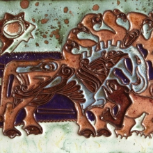 Капустин Юрий Николаевич (род. 1935) Скифский сюжет. 2010 г. Металл, эмаль перегородчатая. И: 13,8х20,8. П: 30х37.