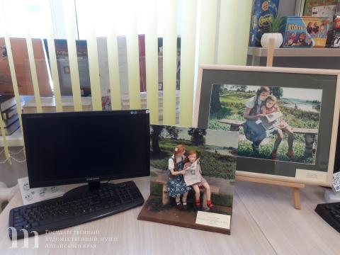 Открытие передвижной выставки &laquo;Куклы в зеркале художественных полотен&raquo; в Алтайской краевой детской библиотеке им. Н. К. Крупской. 15 февраля 2023 года