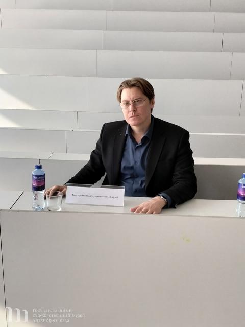 Презентация Художественного музея на Ярмарке вакансий Алтайского государственного университета