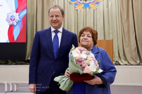 Заслуженного работника культуры Инну Галкину наградили орденом &laquo;За заслуги перед Алтайским краем&raquo; II степени